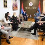 Upravnik Urgentnog centra UKC Vojvodina: Povrijeđeni su životno igroženi, roditelji jedne pacijentkinje ne idu kući
